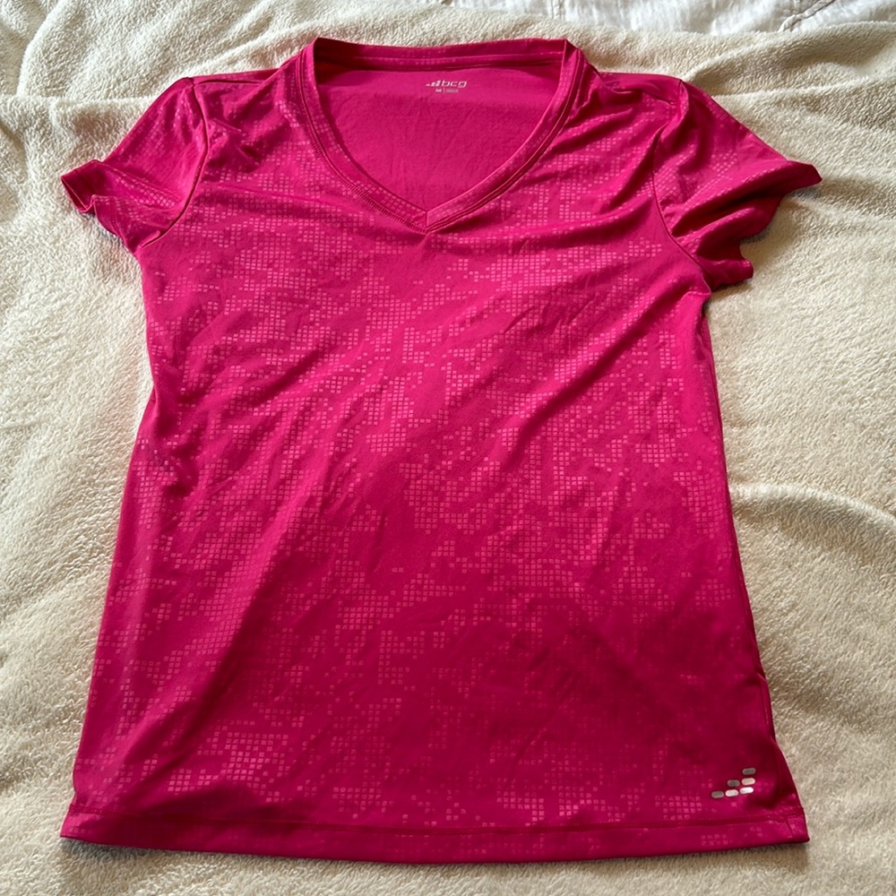 BCG Women’s Pink Magenta V-Neck T Shirt Top M Polyester Workout Exercise
